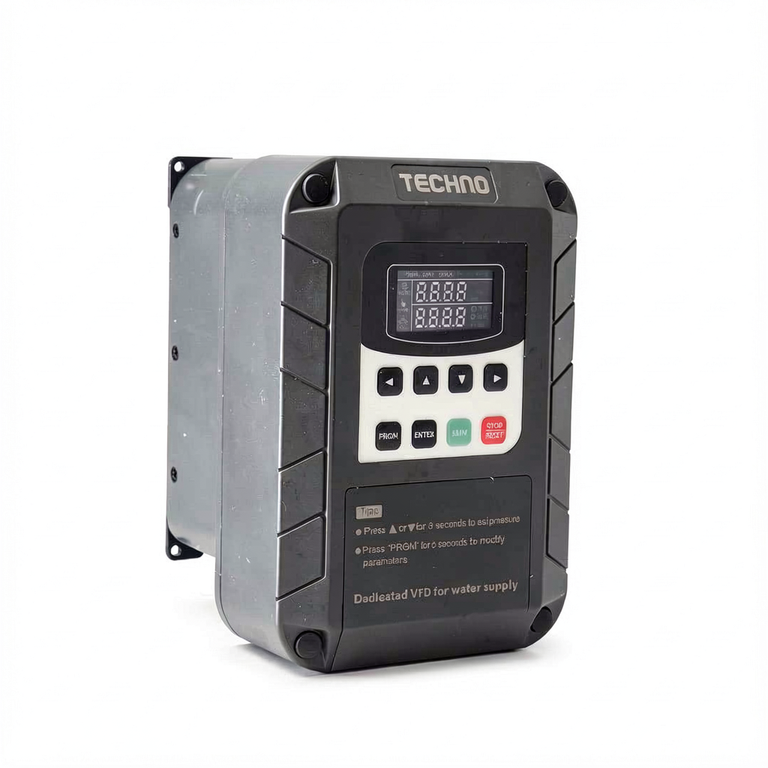 اینورتر بوستر پمپ ورودی سه فاز 7.5KW تکنو TC388-00750T4